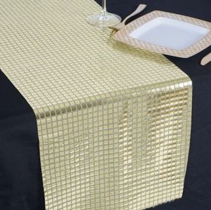 Gold table runners (4)